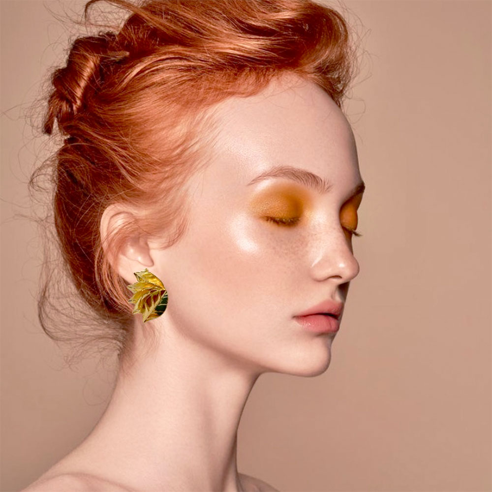 A589 ARETES ABANICO DE HOJAS DORADO 2