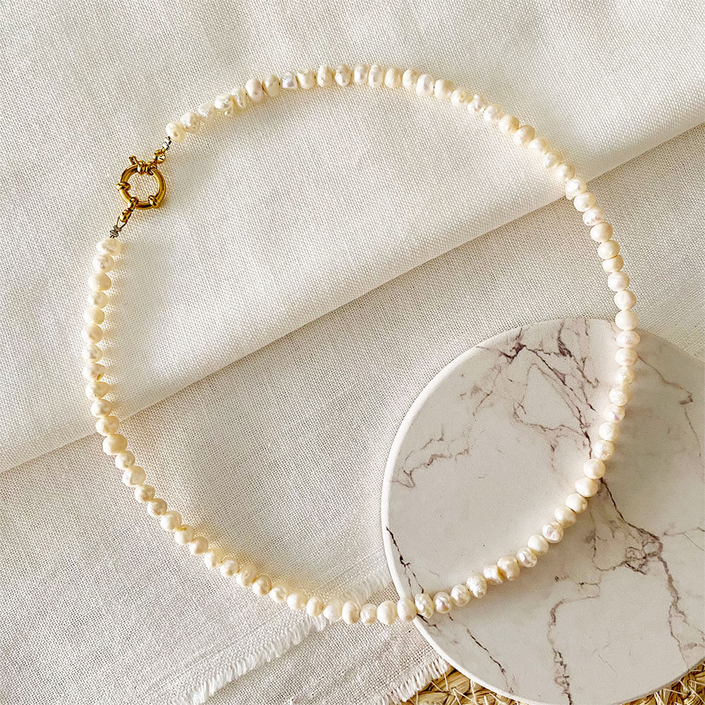 C064 COLLAR PERLAS MINI CORTO 2