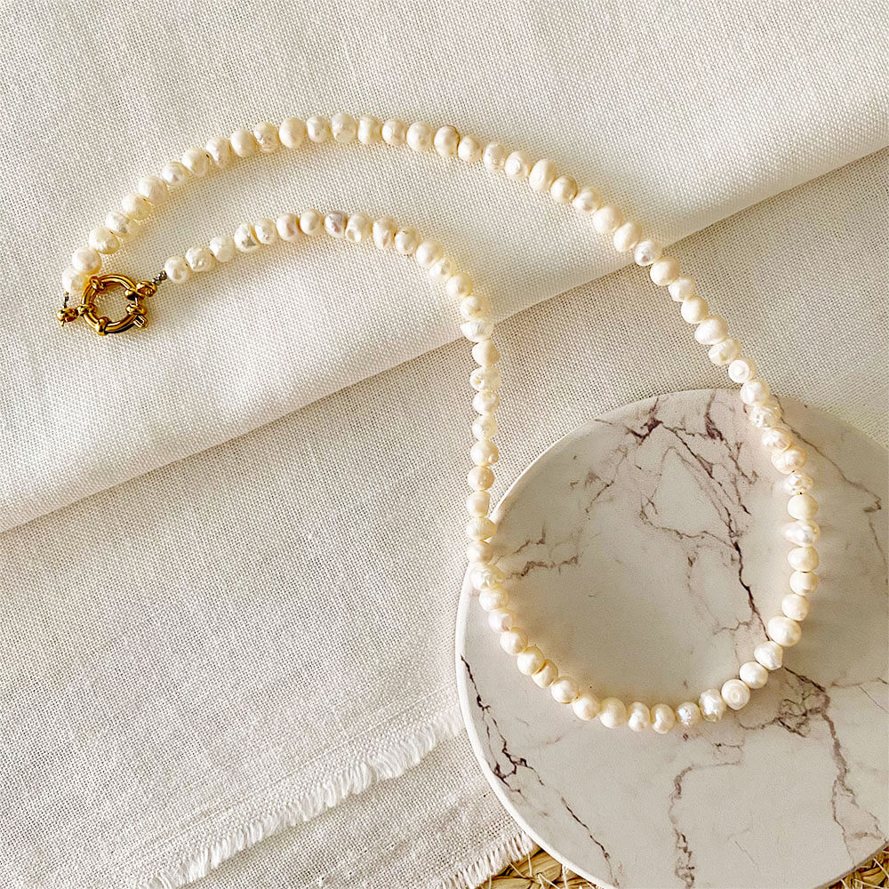 C064 COLLAR PERLAS MINI CORTO
