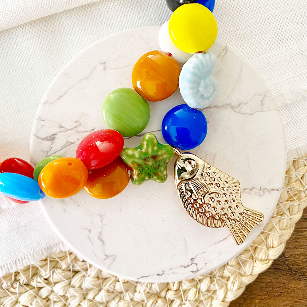 C435 COLLAR PEZ Y BURBUJAS DE COLORES 1