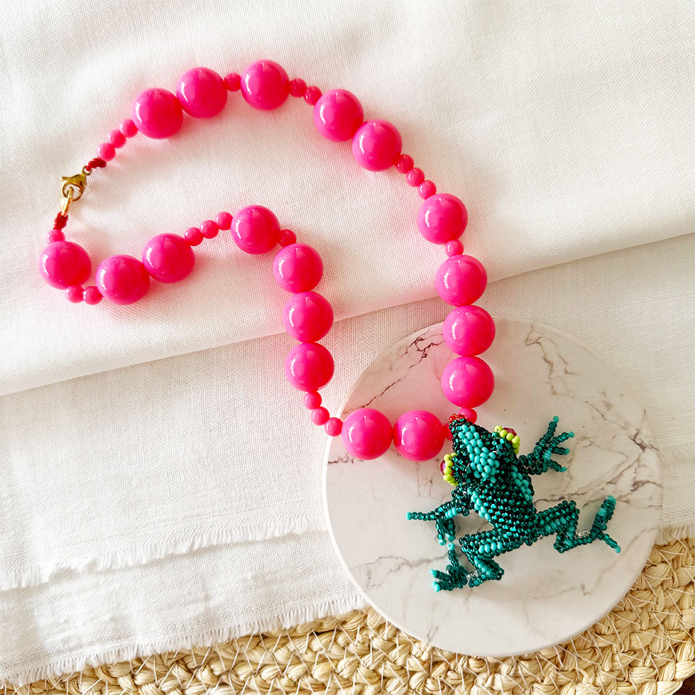 COLLAR PINK BALL Y LA RANA